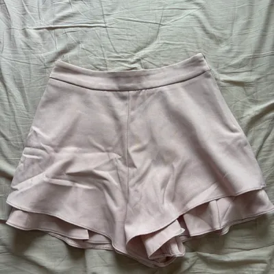 Jupe short Zara très bon état 